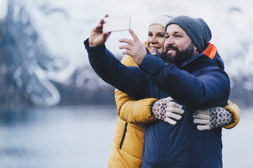 Par tar selfie